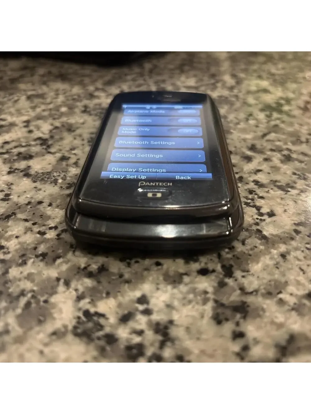 Pantech Verizon Wireless phone Model CDM899VM power on Collectors Item